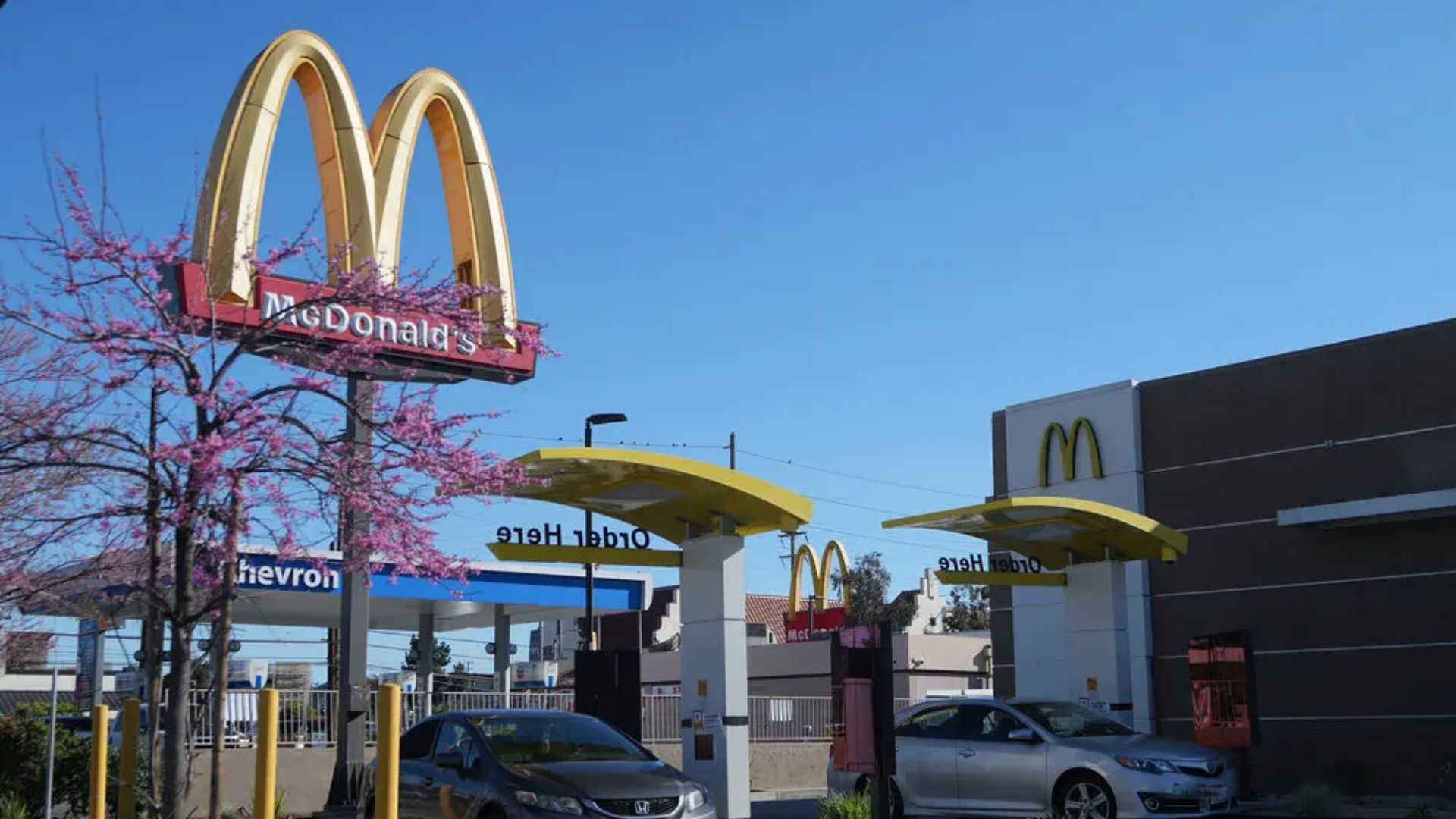 260 McNuggets? McDonald’s Ends A.I. Drive-Through Tests Amid Errors