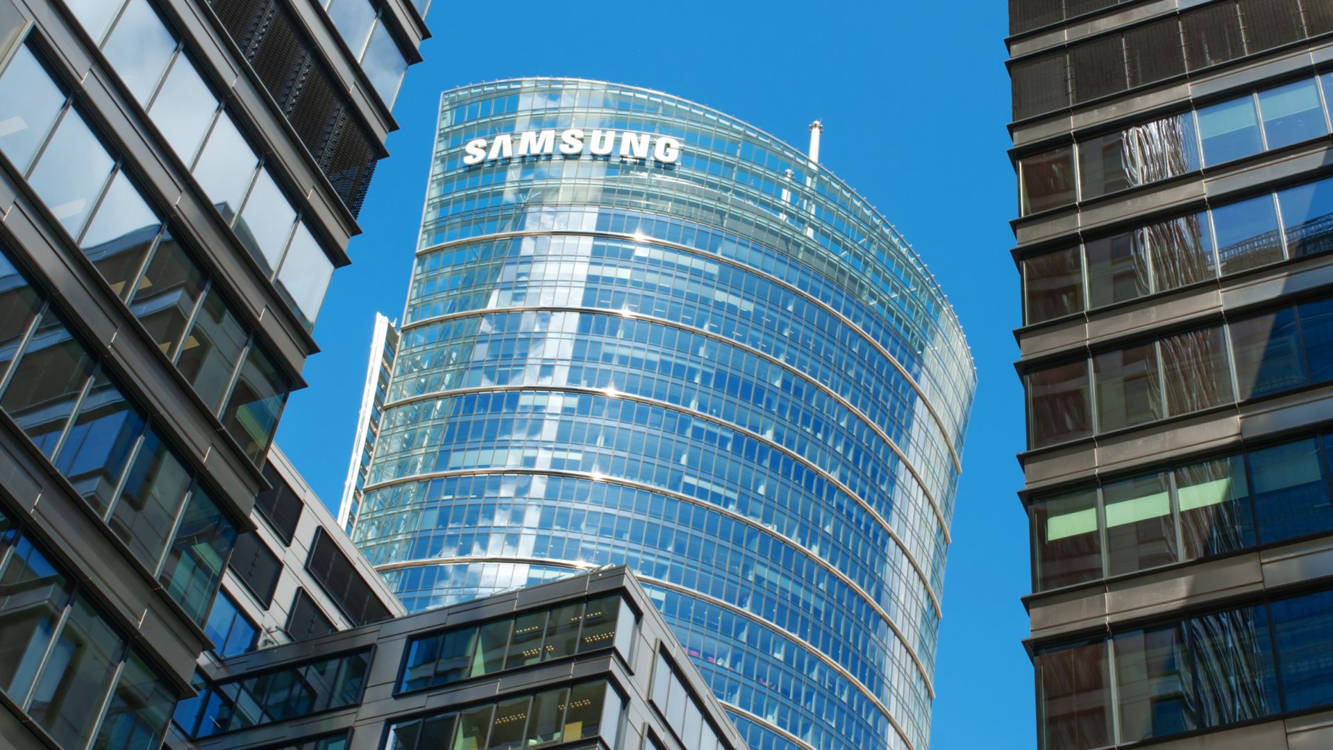 Samsung presenta la primera pantalla micoLED transparente del mundo