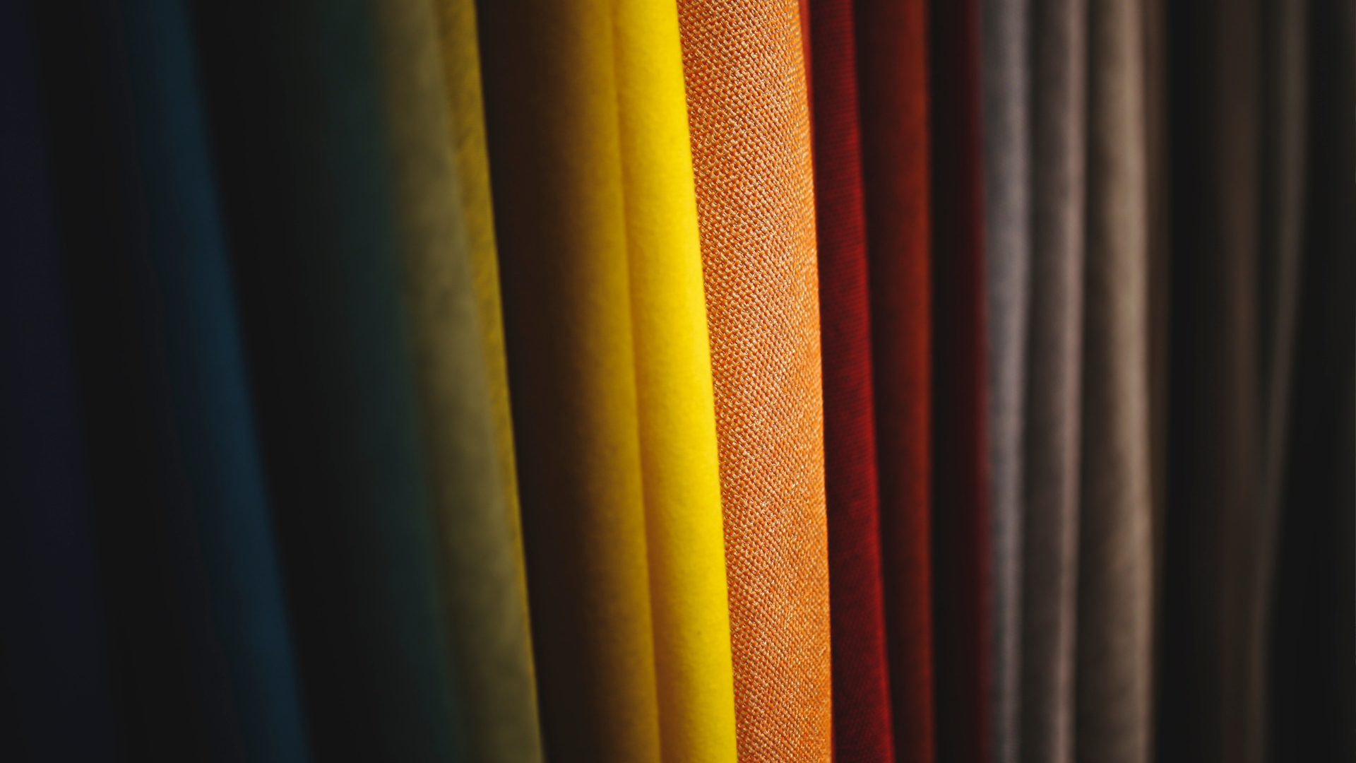 Certificaciones de calidad en telas para licitaciones corporativas