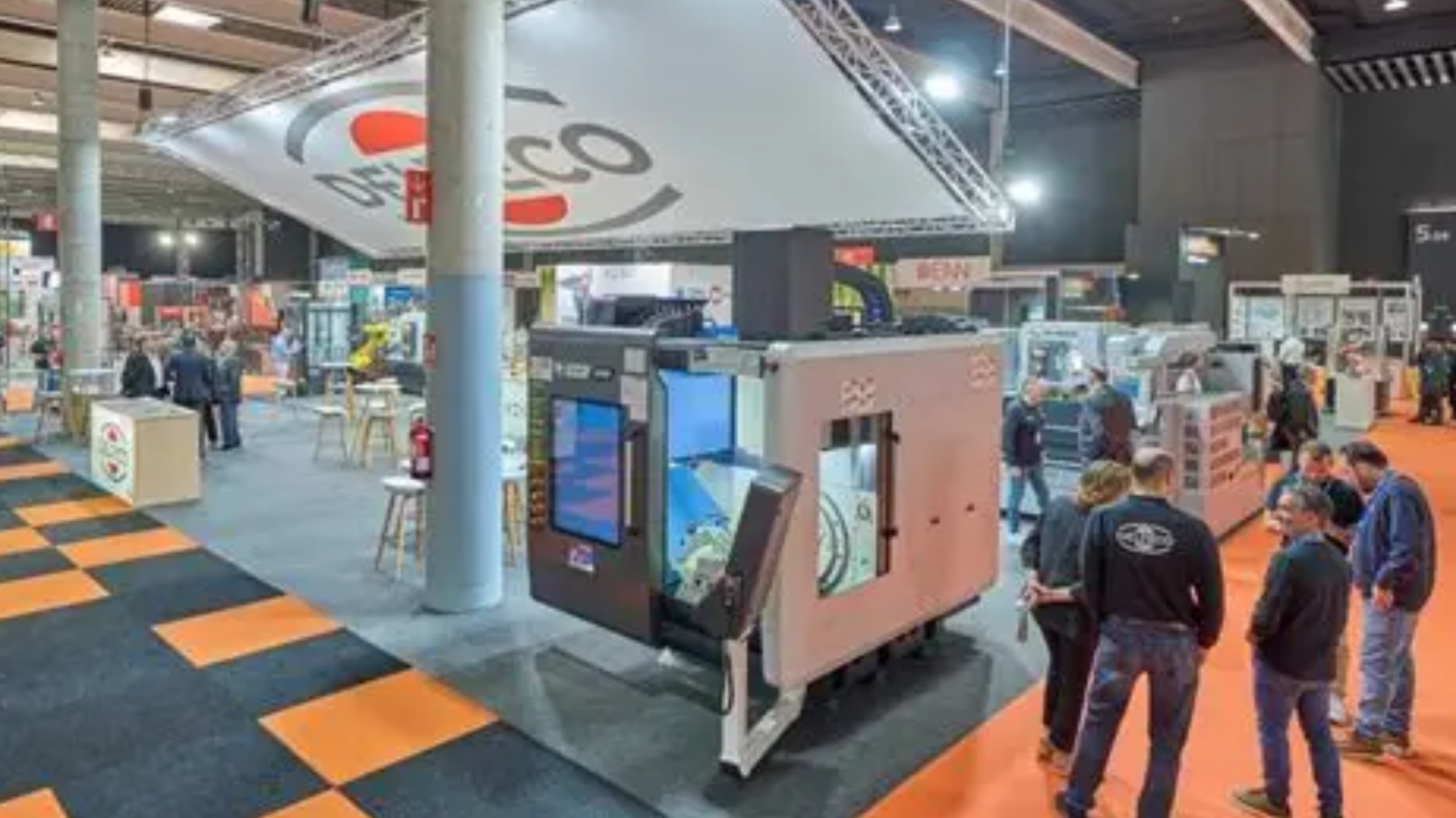 Isletas o Stands: Módulos temporales de degustación o demostración de productos